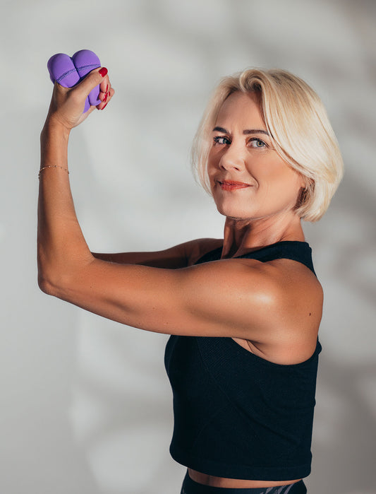 Jolanta Wrist weight workout